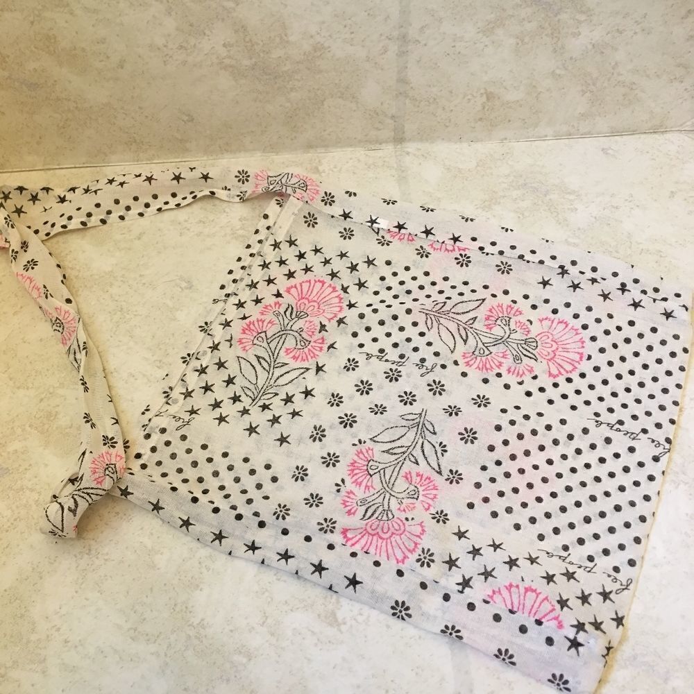 ‎FREE PEOPLE TOTE BAG